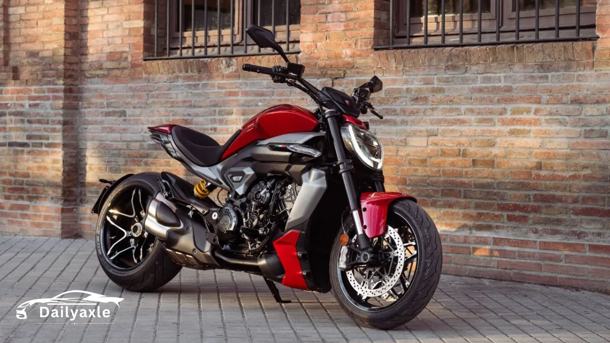 Ducati XDiavel V4 2025 : Cruising Power Meets Superbike Thrill Worldwide