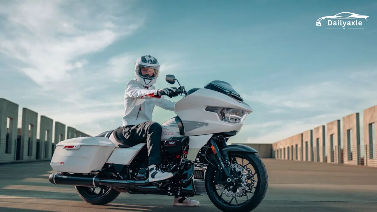 Harley-Davidson CVO Road Glide : The Ultimate Luxury Cruiser for Indian Roads