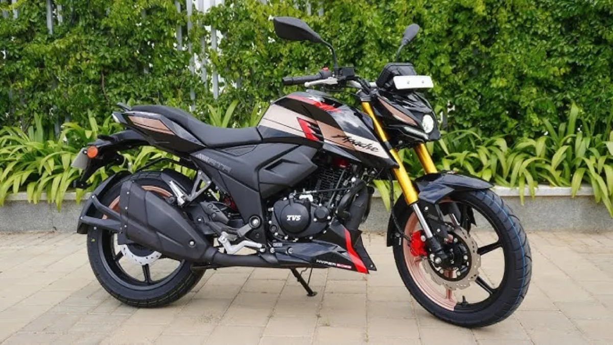 TVS Apache RTR 160 4V Review : Powerful Street Bike with Sporty Design and Smart Tech