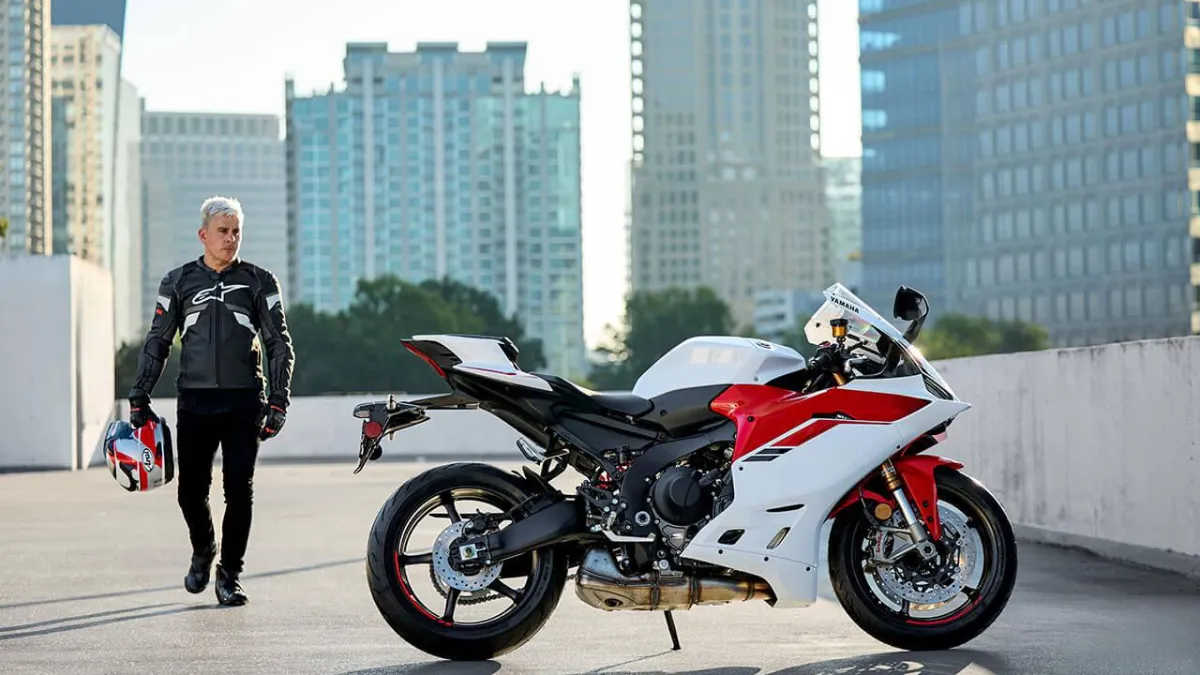 Yamaha R9 2025 : Sleek Mid-Weight Sports Bike with High Performance Worldwide