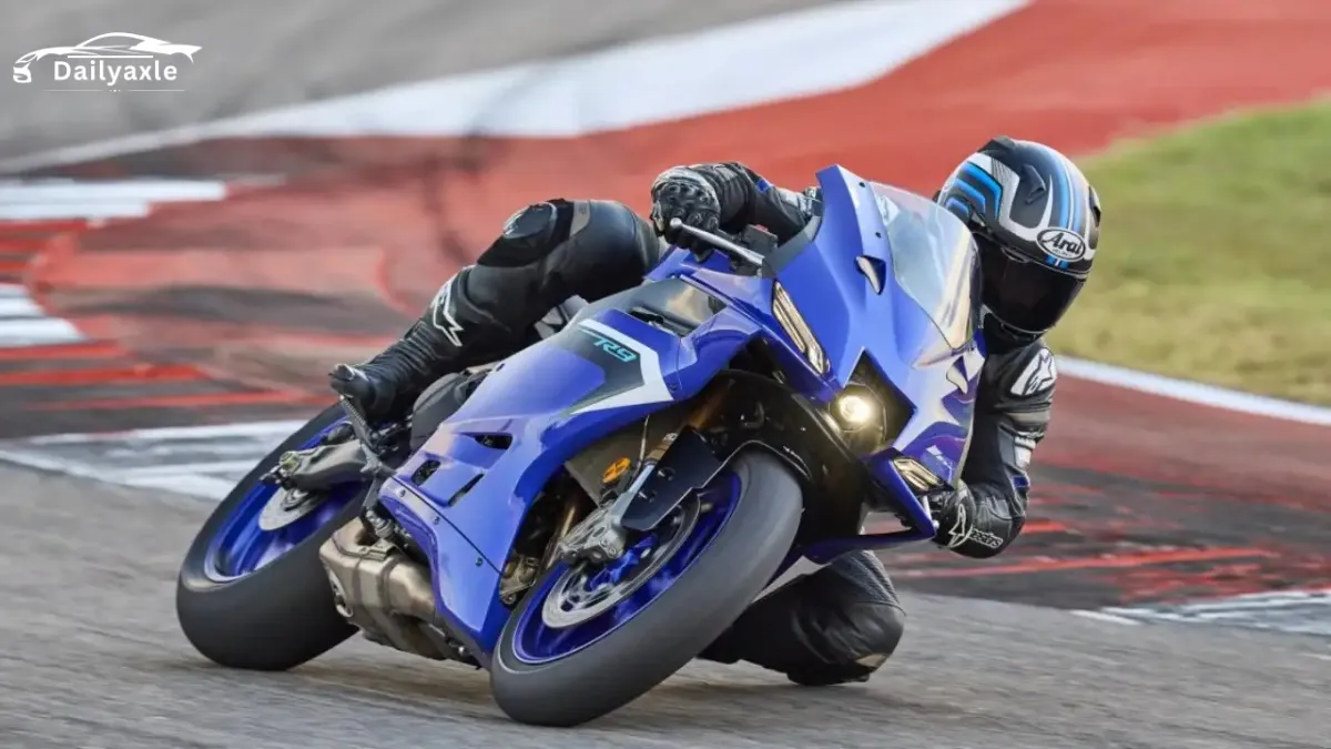 Yamaha R9 2025 : Sleek Mid-Weight Sports Bike with High Performance Worldwide