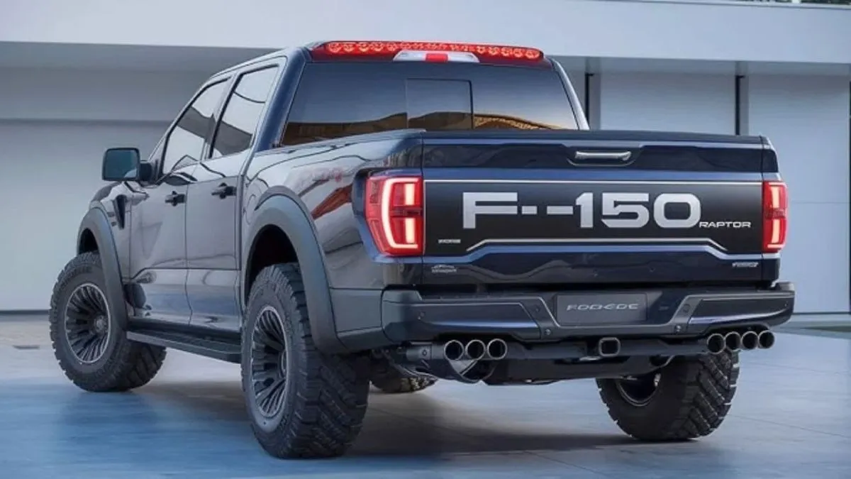 2026 Ford F150 Raptor R Roars Back with 720HP of Pure Madness