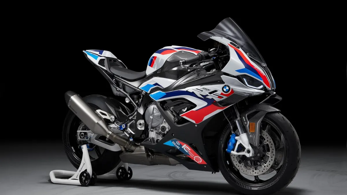 BMW M 1000 RR : A Bike You Dont Ride, You Survive