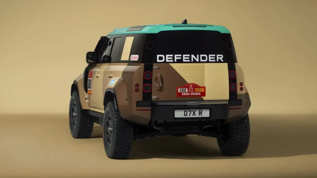 Land Rover Just Unveiled A Monster Defender For Dakar 2026 And It Looks Angry
