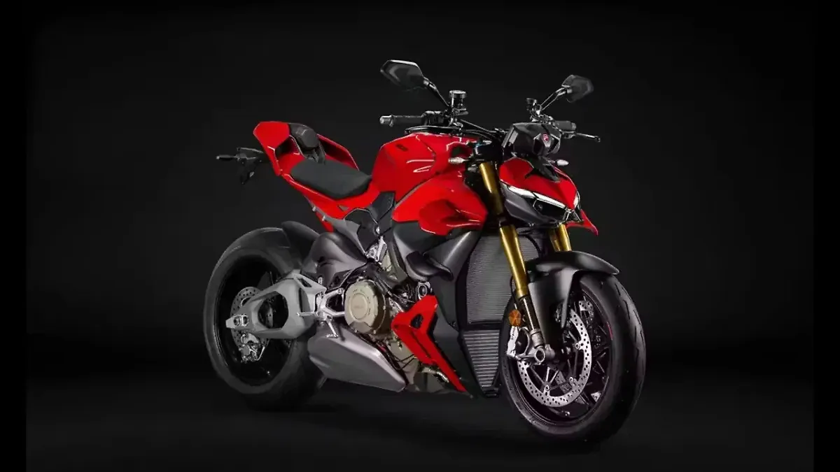 I Rode the Ducati Streetfighter V4 S and This Happened