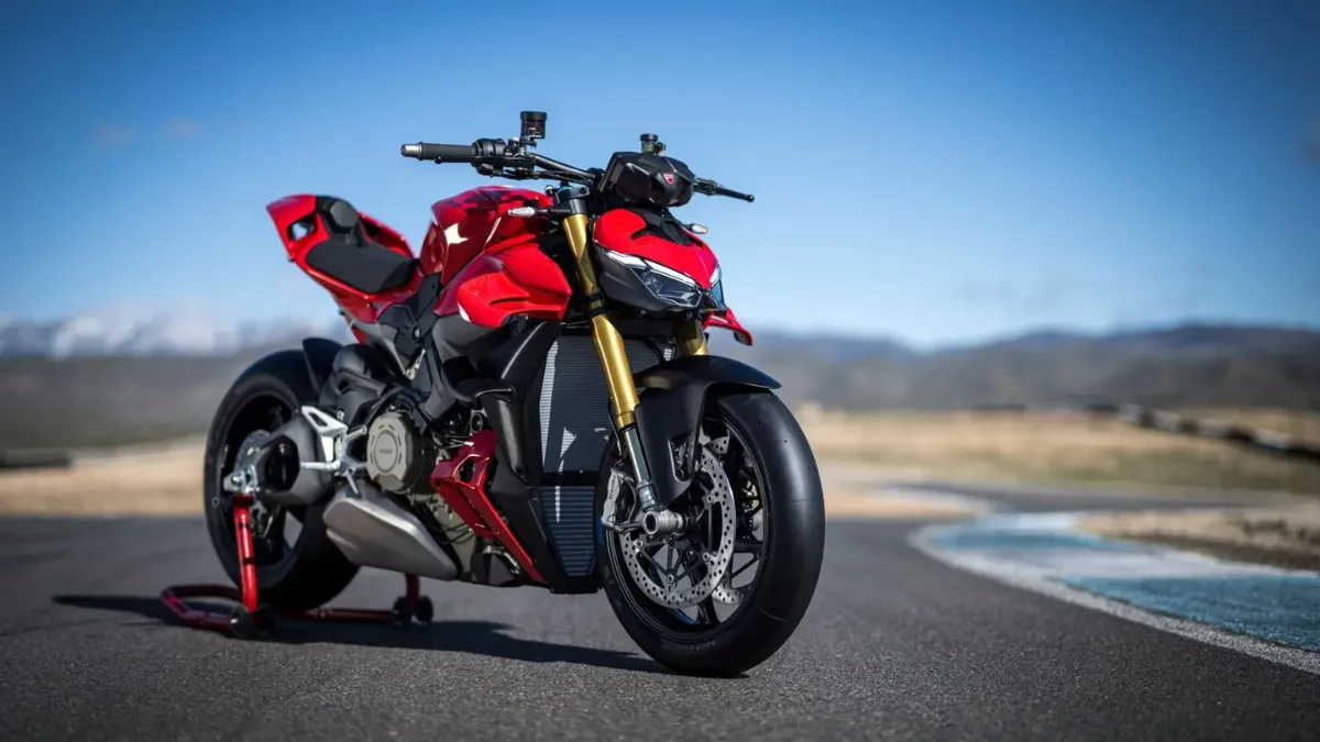 I Rode the Ducati Streetfighter V4 S and This Happened