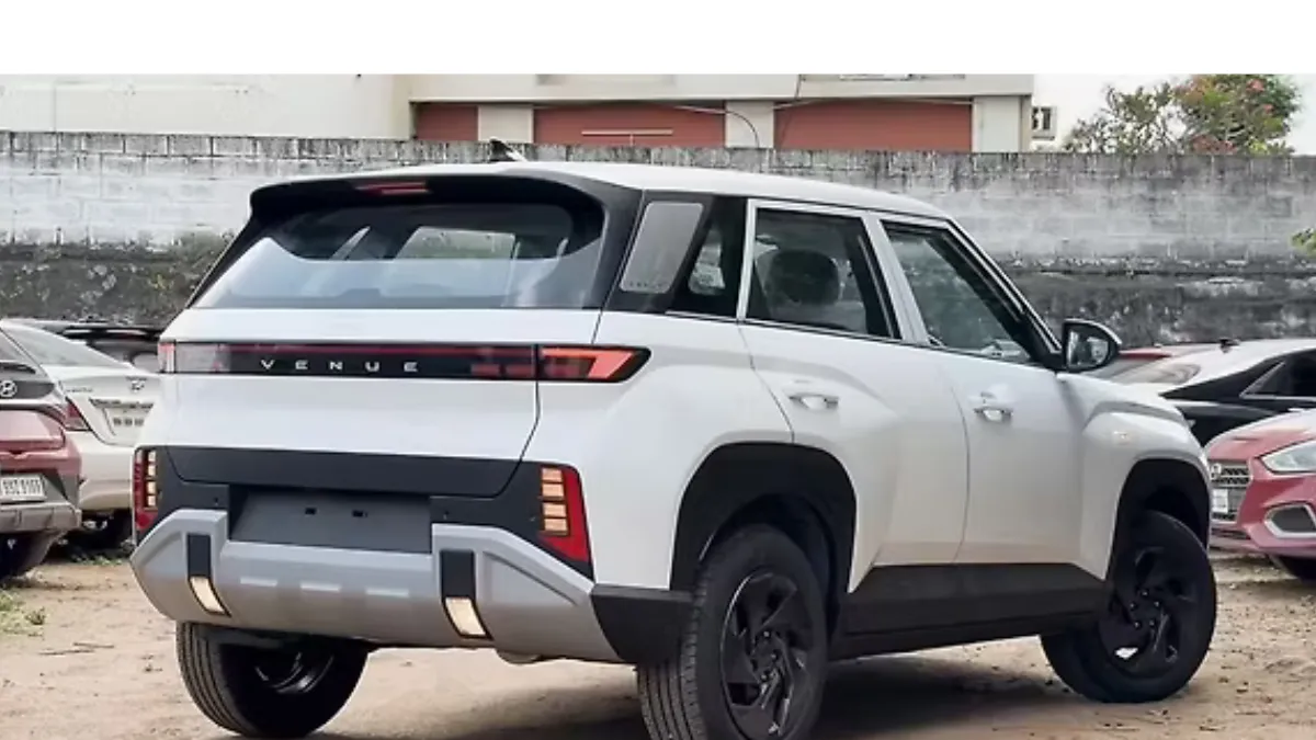 New Hyundai Venue HX2 Base Variant Review : Simplicity Meets Smart Value for 2025