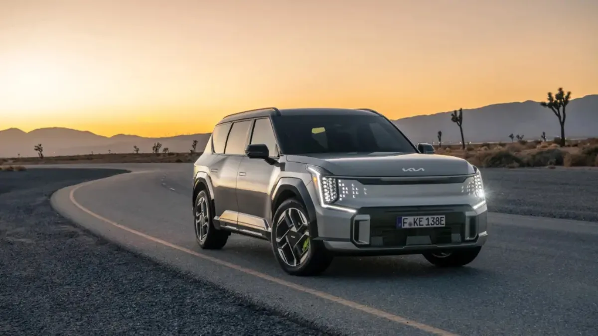 Kia EV9 2025 : The Electric SUV Thats About to Flip Indias Luxury Game