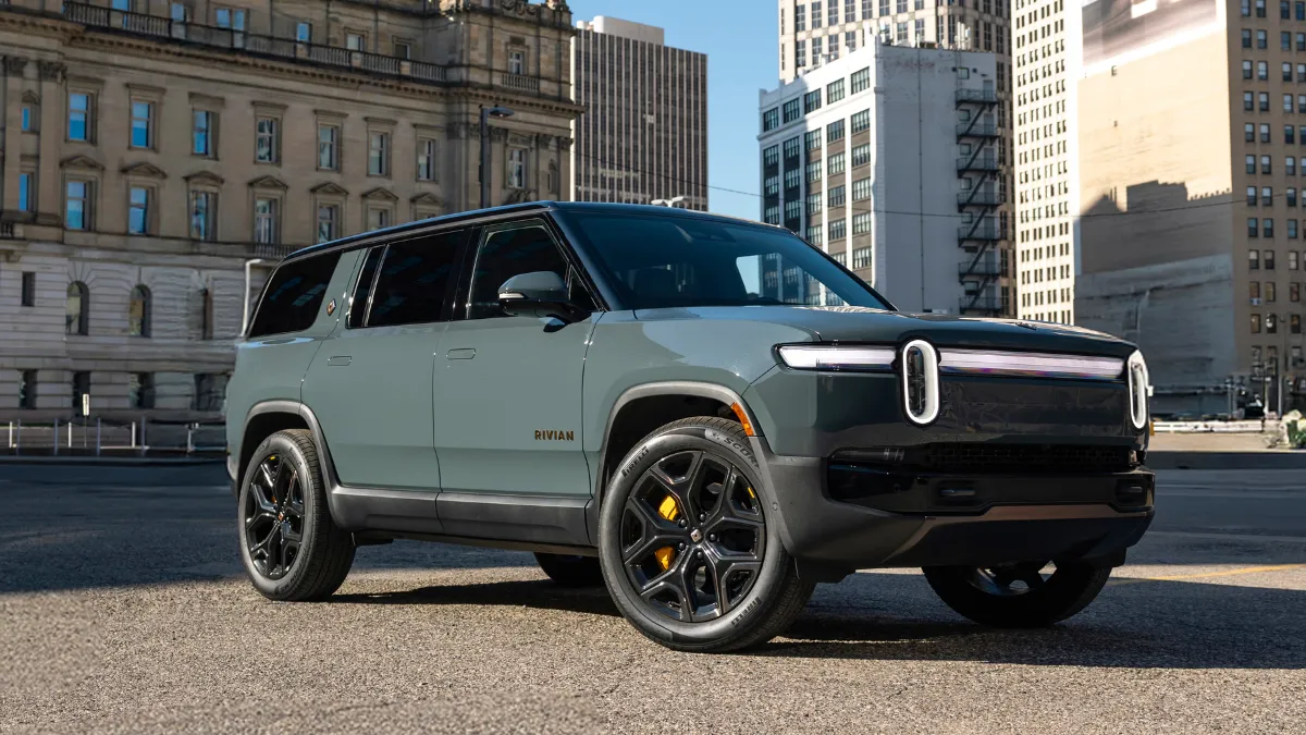 Rivian R1S 2025 Real-World Review What Dealers Dont Tell You