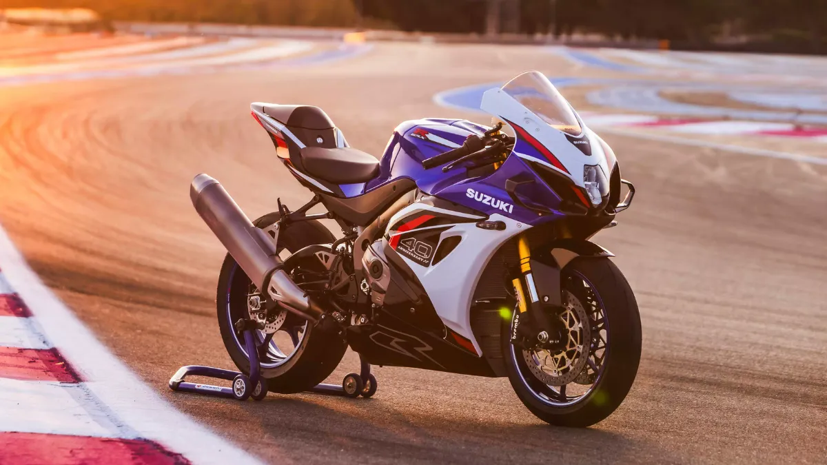 Rode the Suzuki GSX-R1000R  and Honestly, It Scared Me (In a Good Way)