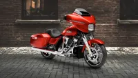 Harley Street Glide : The Brutal Truth No Rider Talks About