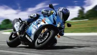 Rode the Suzuki GSX-R1000R  and Honestly, It Scared Me (In a Good Way)