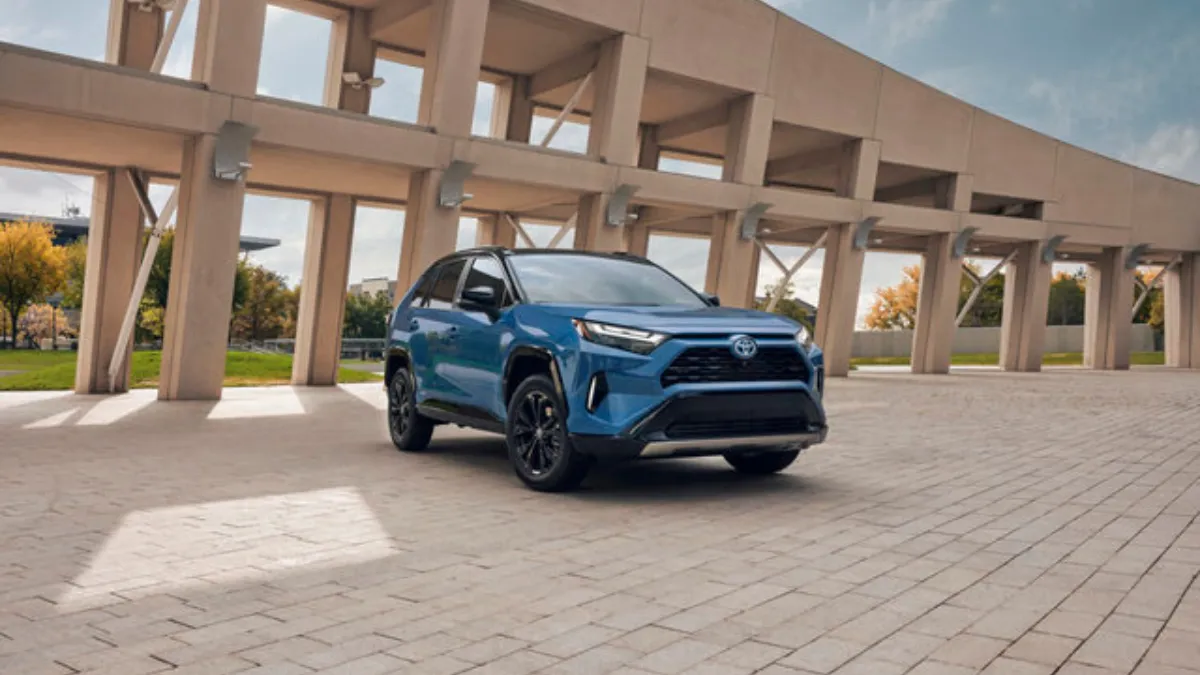 2025 Toyota RAV4 Review : Price, Features & Stunning Redesign