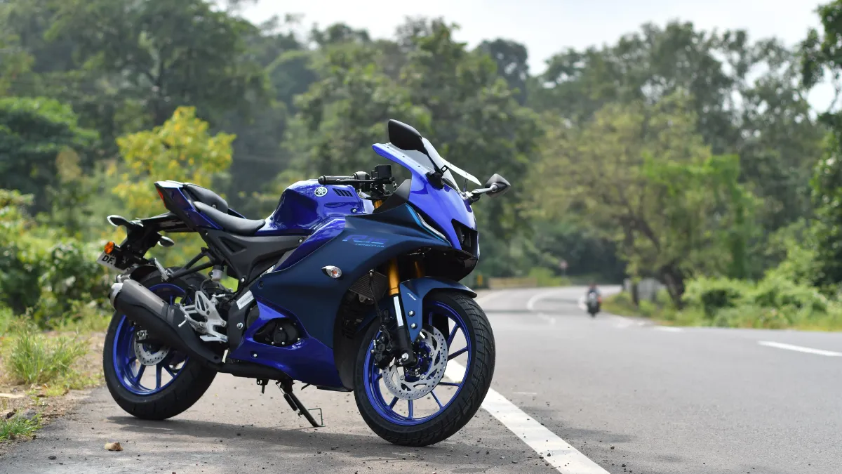 Yamaha R15 V4 First Ride : The Good, The Bad, The Truth