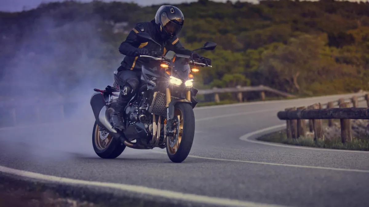 Honda CB1000 Hornet SP Review : The Street Beast That Wont Break Your Wallet!