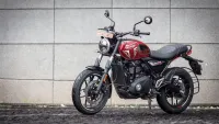Triumph Speed T4 Review : 3 Reasons Youll Obsess Over It and 2 Reasons to Think Twice